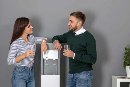 Fontaines&#x20;&#x00E0;&#x20;eau&#x20;sur&#x20;r&#x00E9;seau&#x20;&#x3A;&#x20;La&#x20;solution&#x20;&#x00E9;cologique&#x20;et&#x20;&#x00E9;conomique&#x20;de&#x20;DIAAM